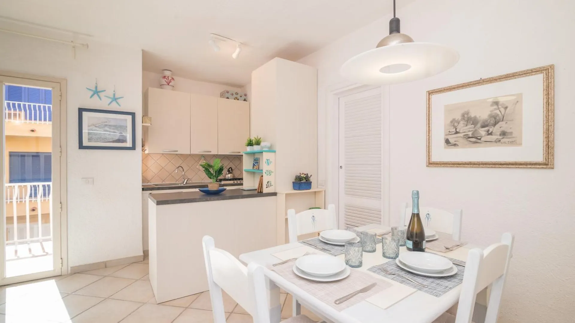 Il Vecchio Faro A37 Close To The Beach - Happy Rentals